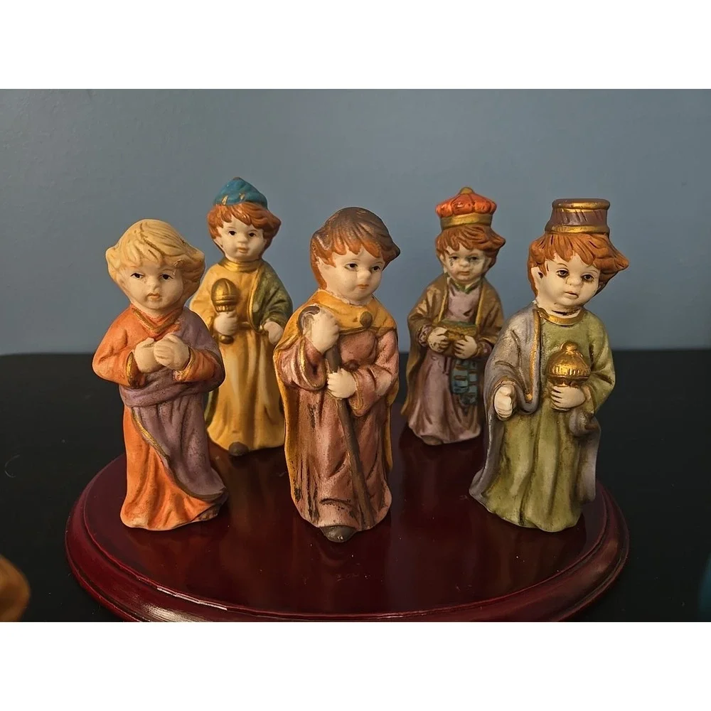 International Bazaar Children Nativity Set 10‎ Pc On Wood Base